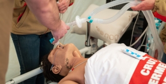 Médicos e Enfermeiros da CVP passam a estar capacitados para atuar em Unidade de Cuidados Intensivos num Hospital de Campanha